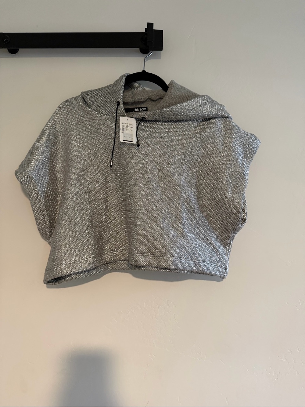Cropped Hooded Sweatshirt in Light Silver Gray UltraCor